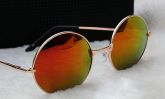 Óculos Estilo John Lennon Vermelho Armação Dourada